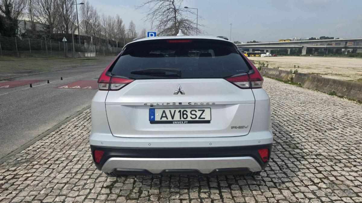 mitsubishi-eclipse-cross-2-4-mivec-s-awc-phev-2023-gasolina-2360cc