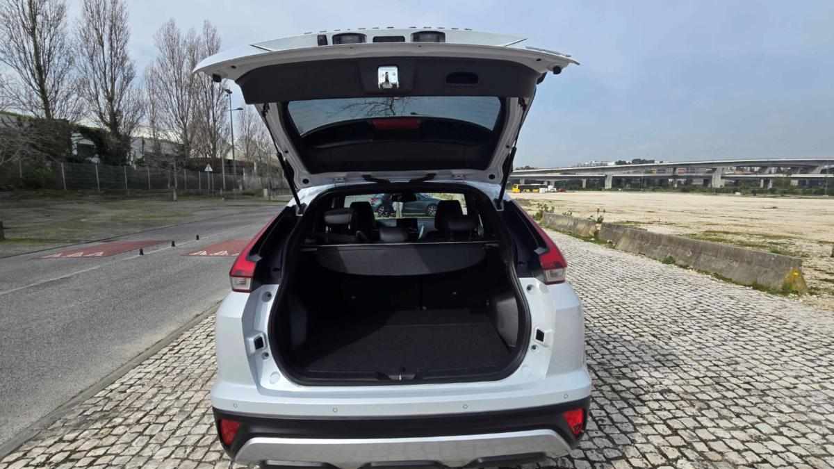 mitsubishi-eclipse-cross-2-4-mivec-s-awc-phev-2023-gasolina-2360cc