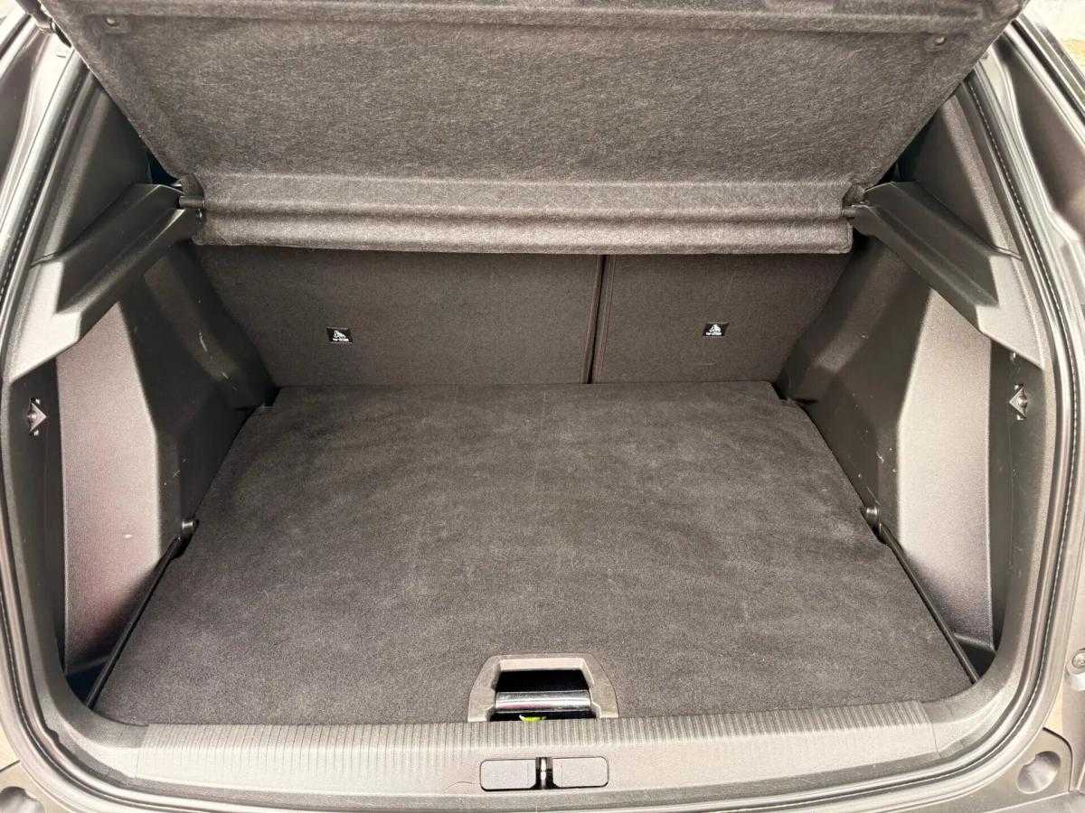peugeot-2008-2022-gasolina-1199cc