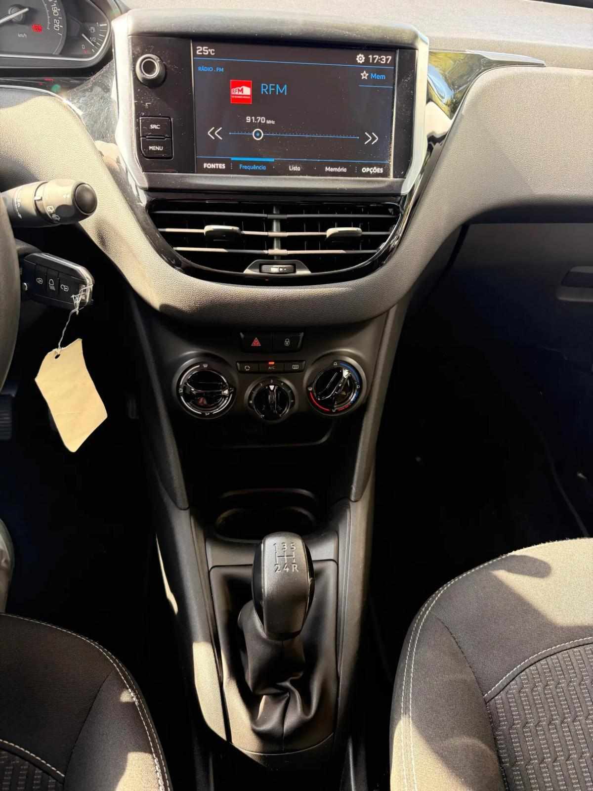 peugeot-208-2019-gasolina-1199cc