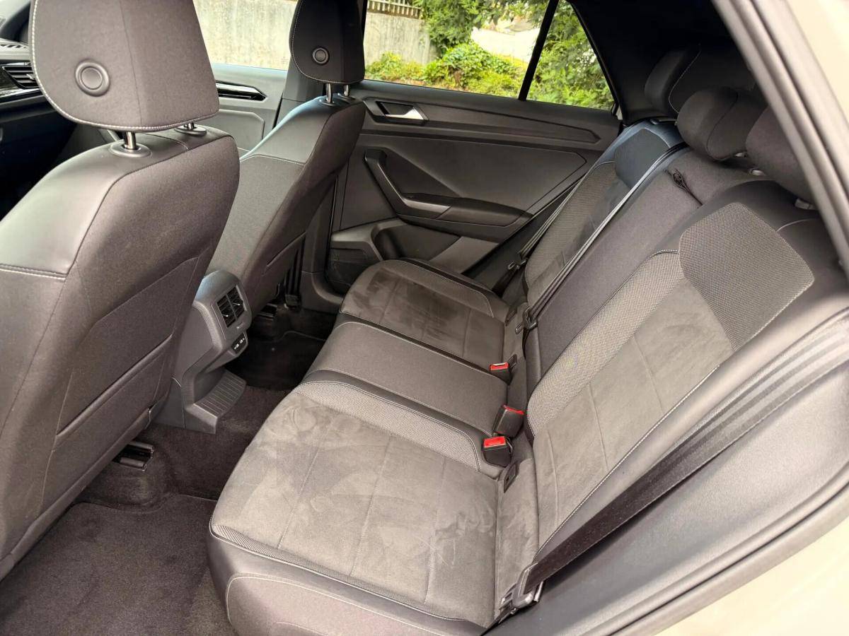 volkswagen-t-roc-2022-gasolina-999cc