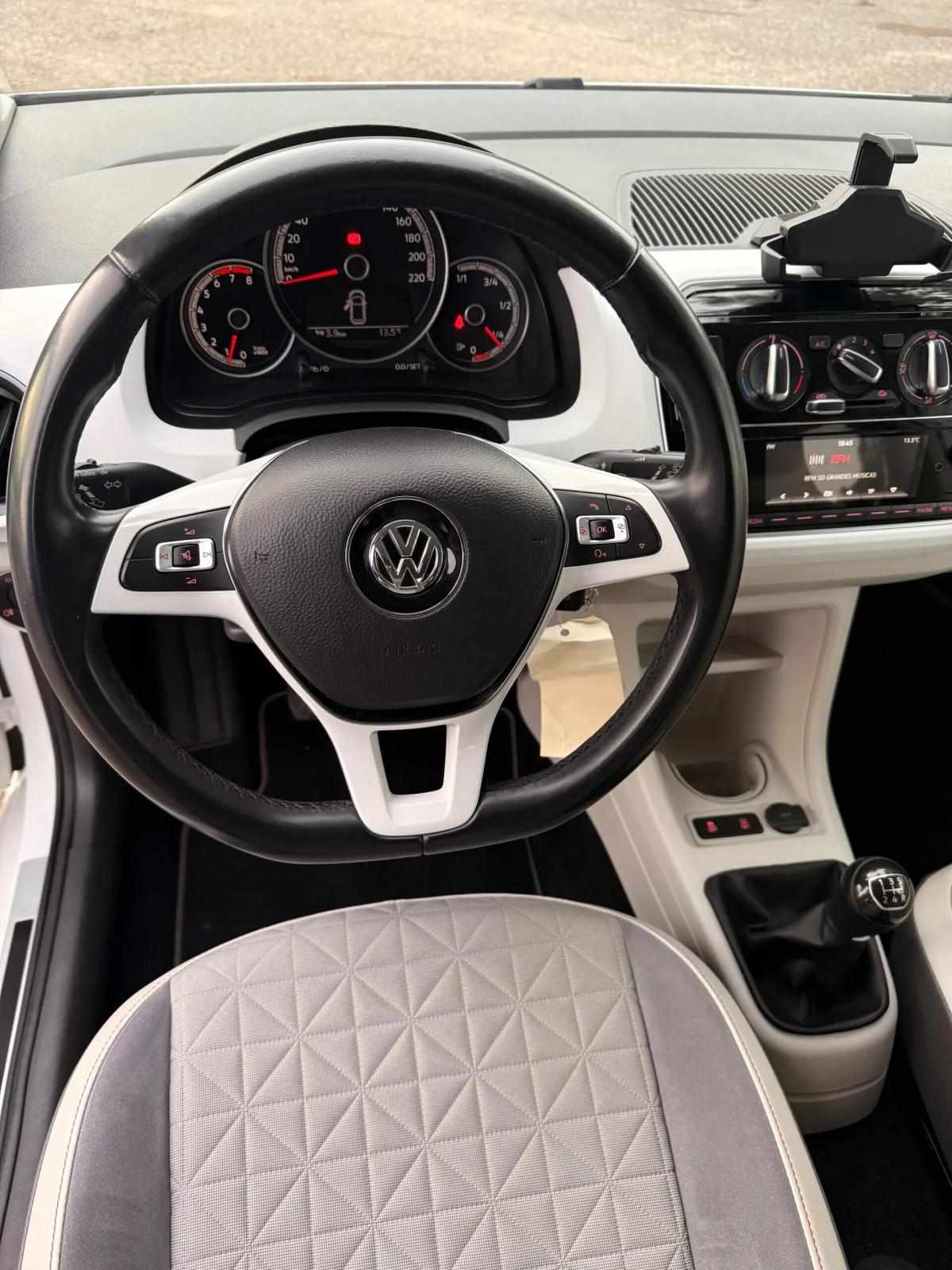 volkswagen-up-2018-gasolina-999cc
