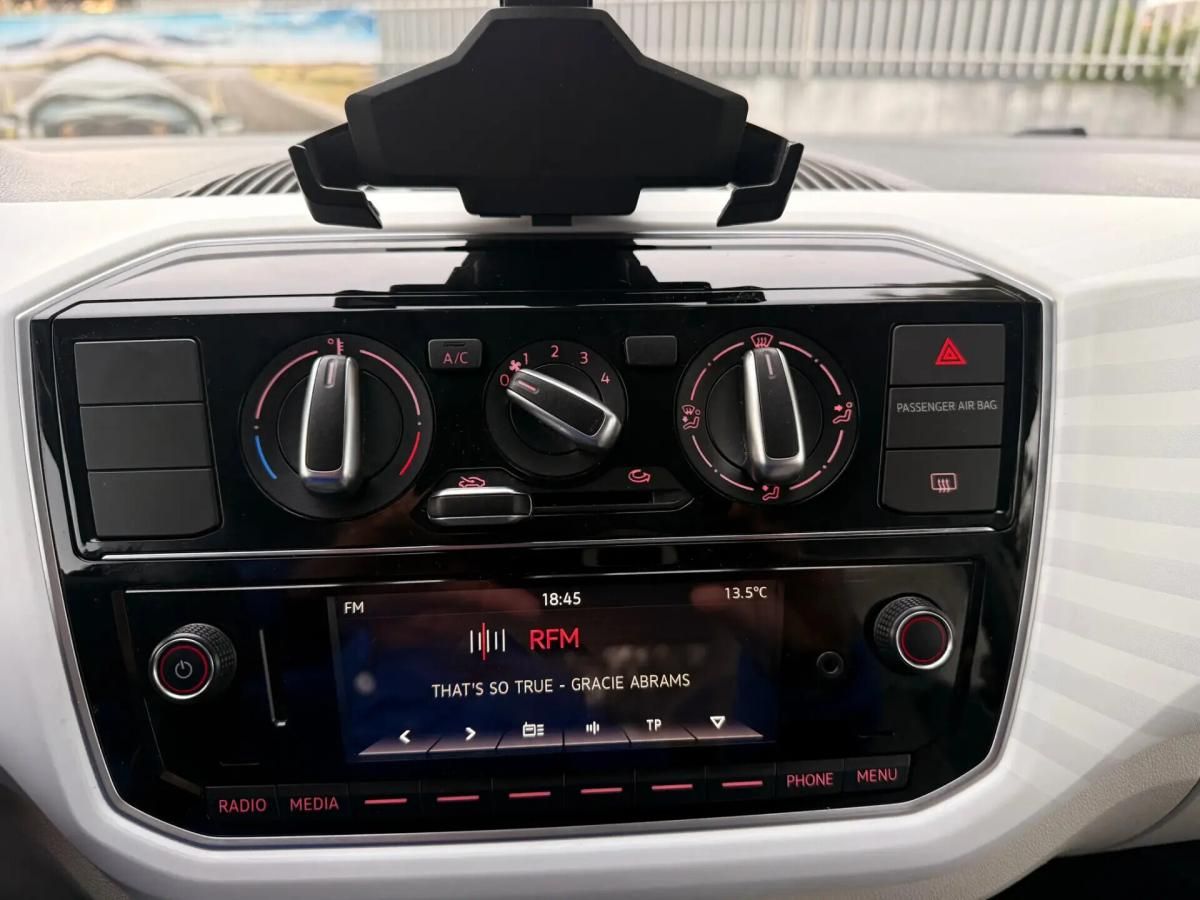 volkswagen-up-2018-gasolina-999cc