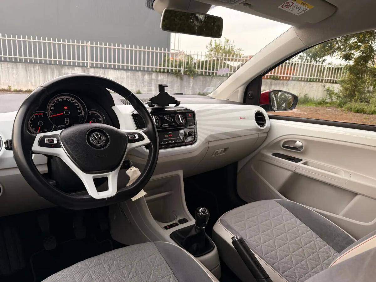 volkswagen-up-2018-gasolina-999cc