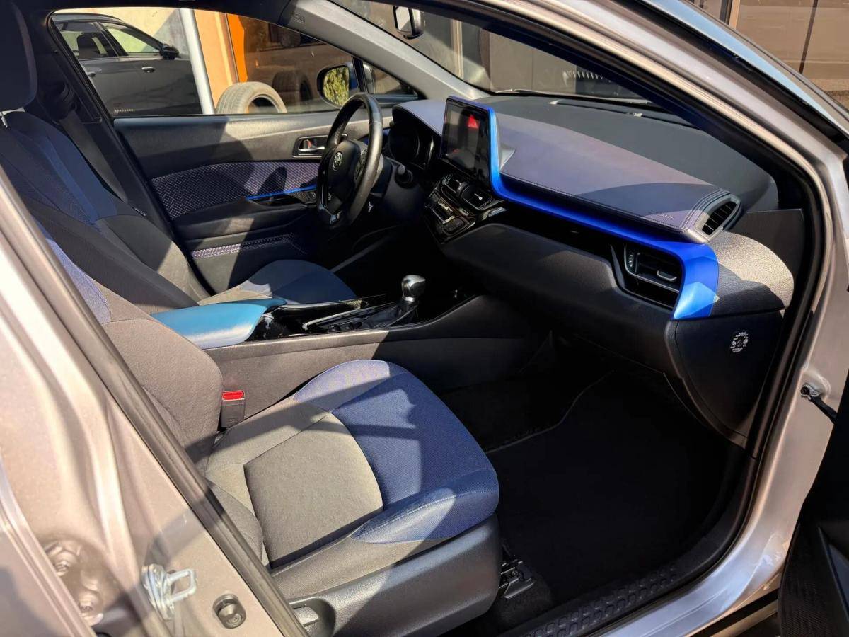 toyota-c-hr-2017-hibrido-a-gasolina-1798cc