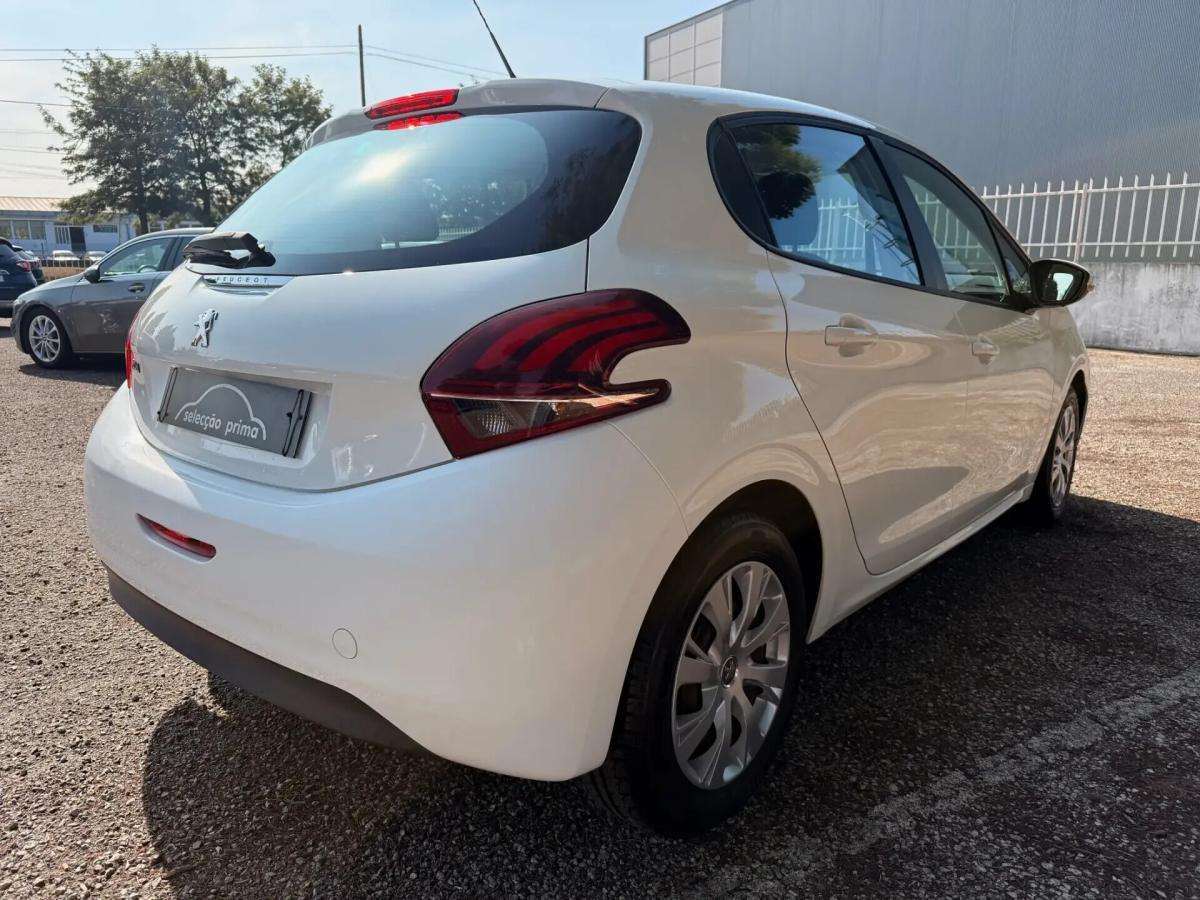 peugeot-208-2019-gasolina-1199cc