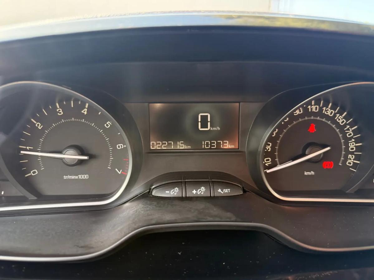 peugeot-208-2019-gasolina-1199cc
