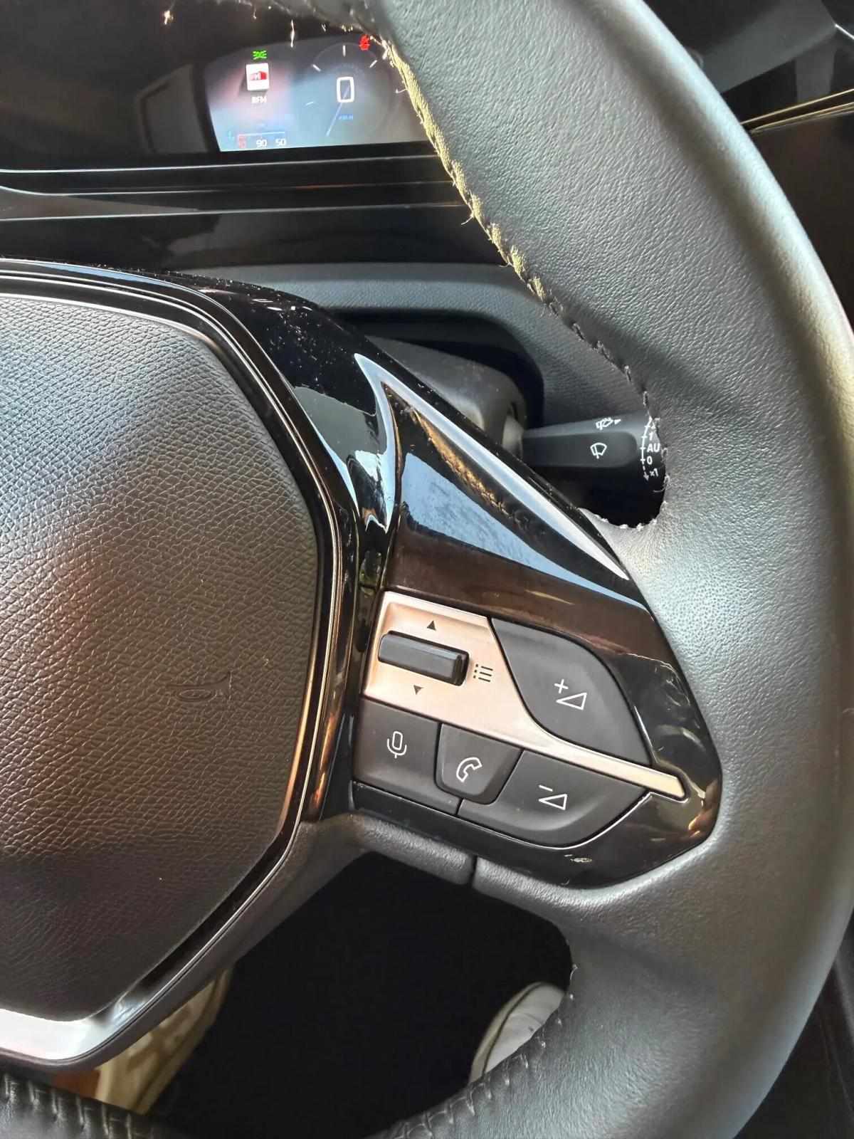 peugeot-308-sw-2022-diesel-1499cc