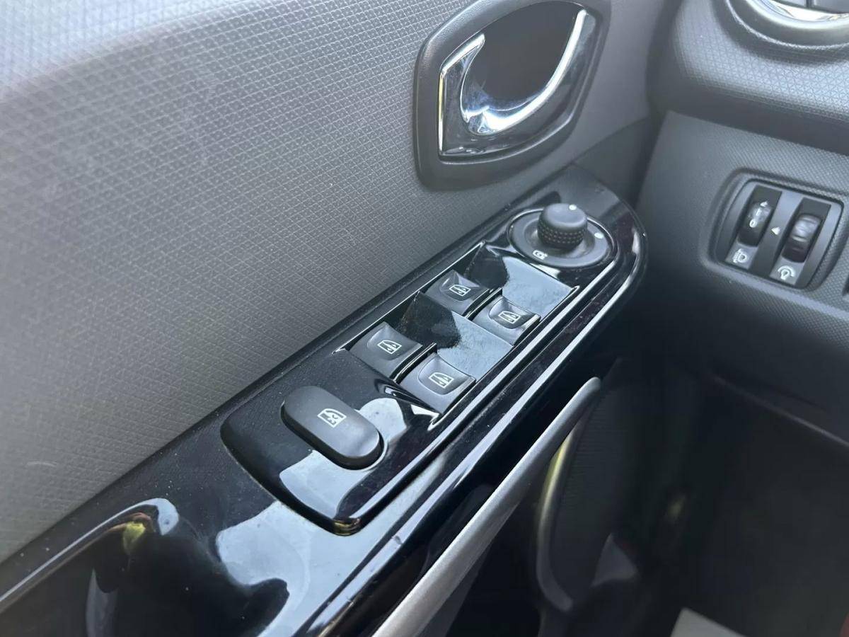 renault-clio-2014-gasolina-1197cc