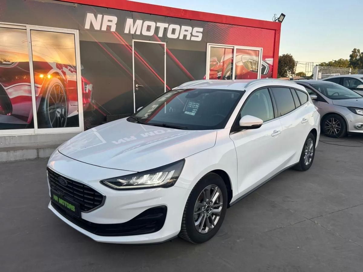 ford-focus-sw-2023-diesel-1499cc