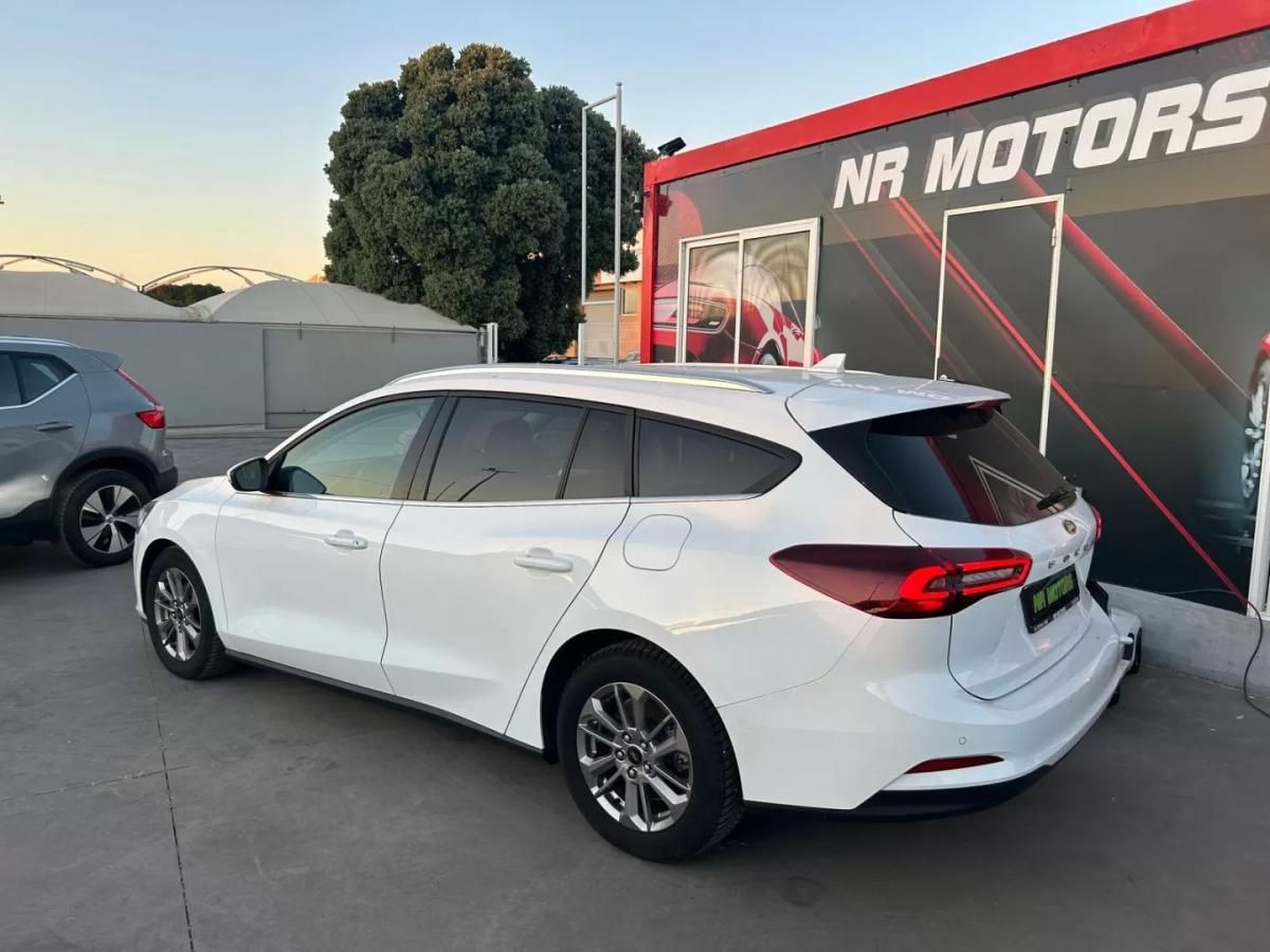 ford-focus-sw-2023-diesel-1499cc