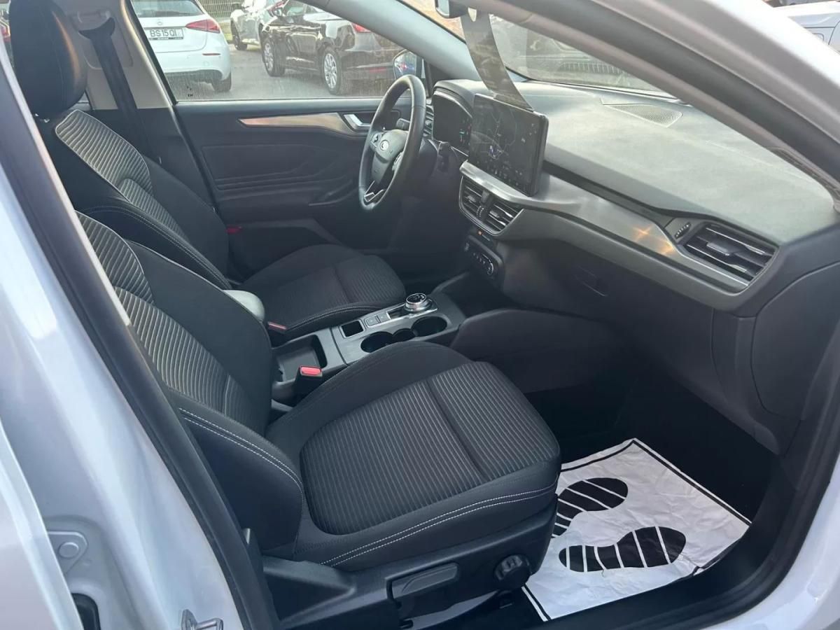 ford-focus-sw-2023-diesel-1499cc