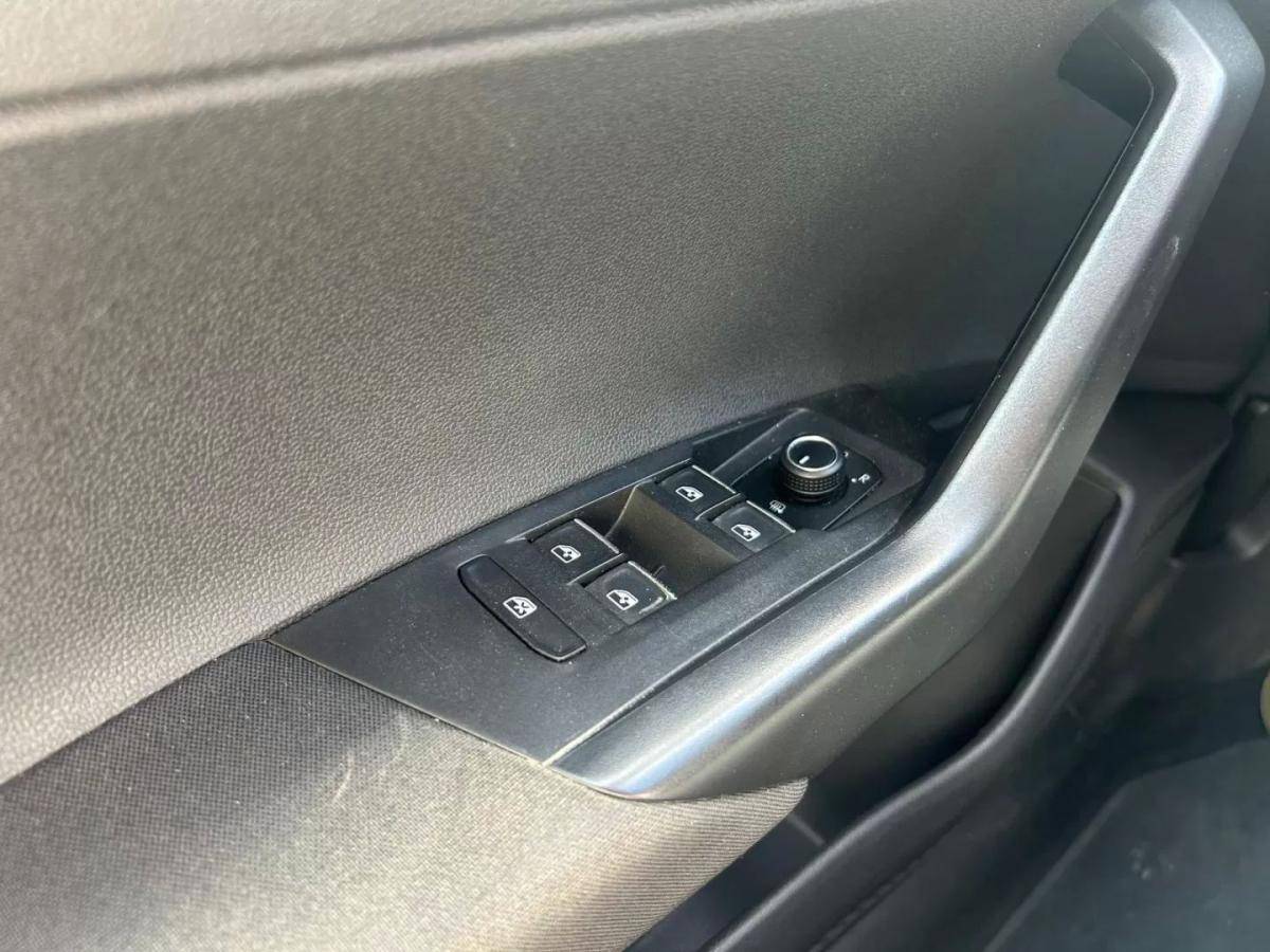 volkswagen-polo-2018-gasolina-999cc