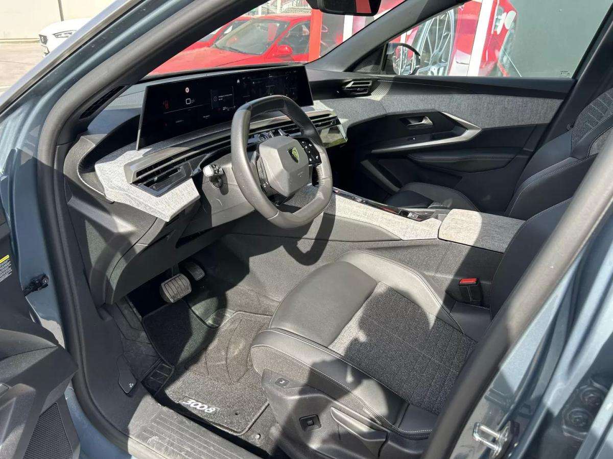 peugeot-3008-2025-gasolina-1199cc