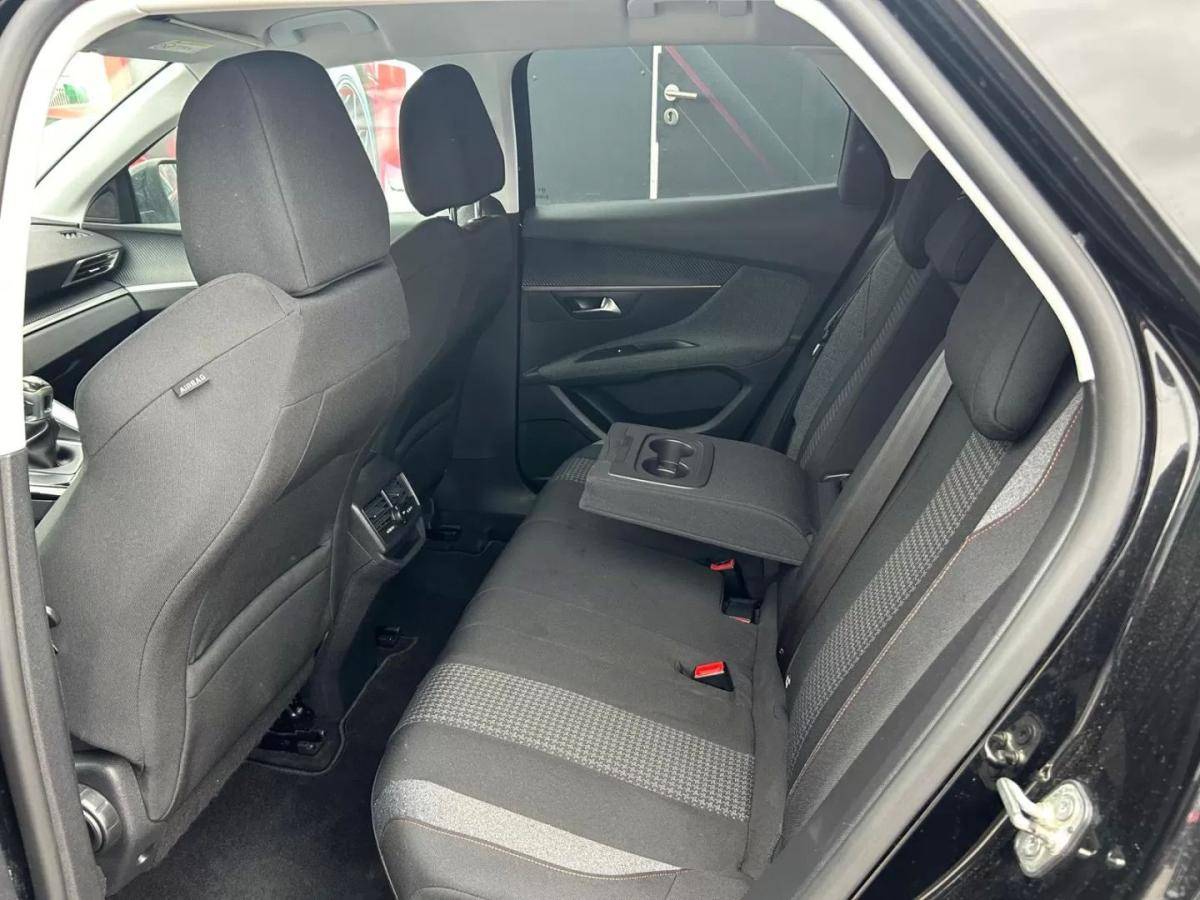 peugeot-3008-2019-diesel-1499cc