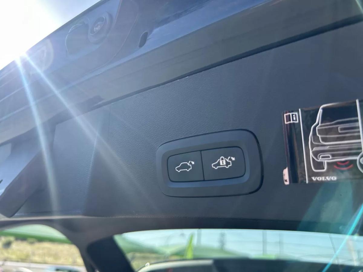 volvo-xc40-2022-hibrido-1477cc