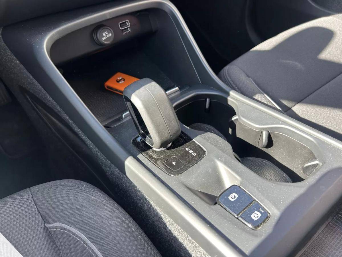 volvo-xc40-2022-hibrido-1477cc
