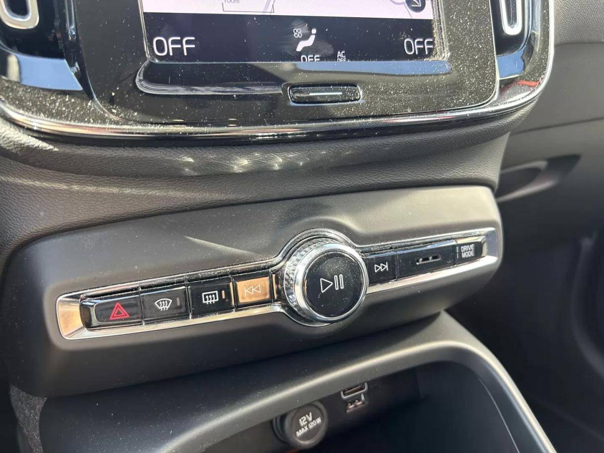 volvo-xc40-2022-hibrido-1477cc