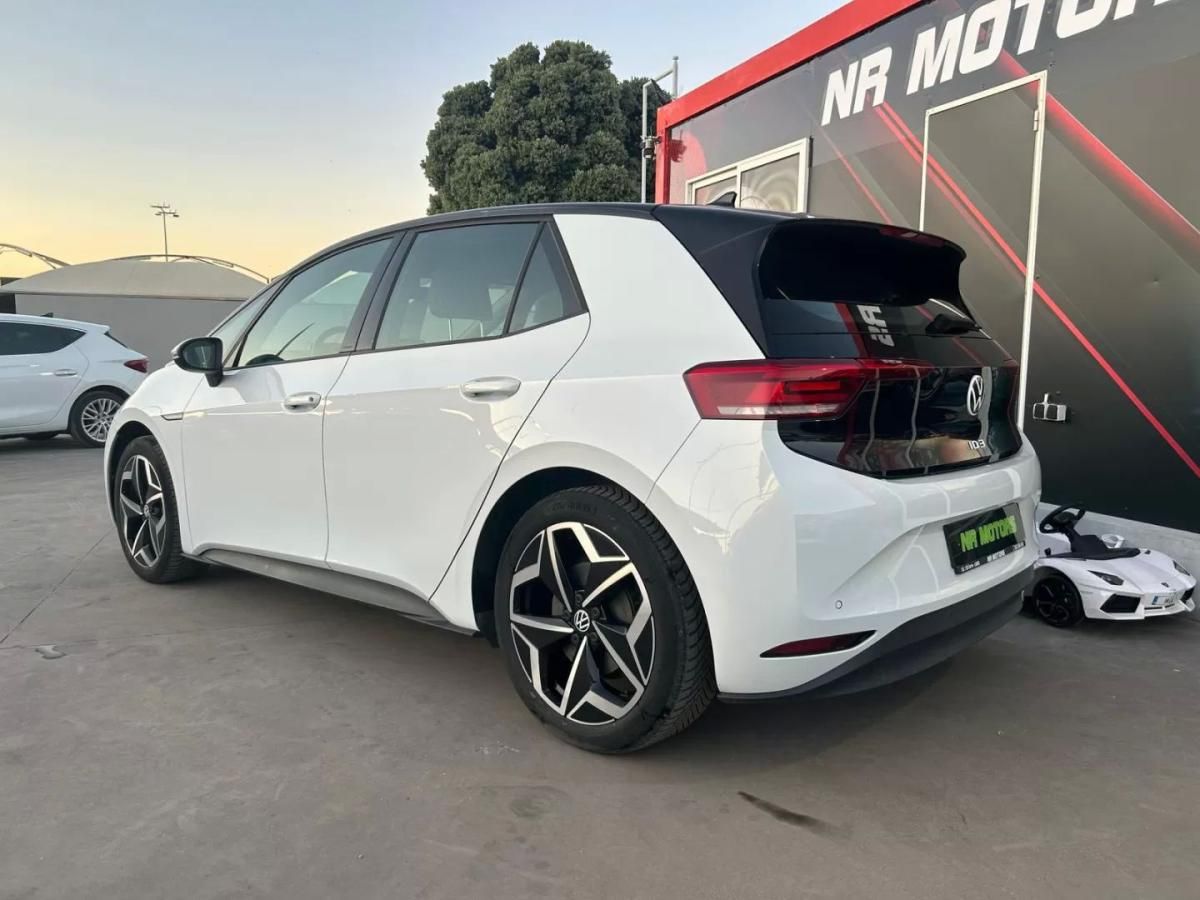 volkswagen-id-3-2021-eletrico-200cc