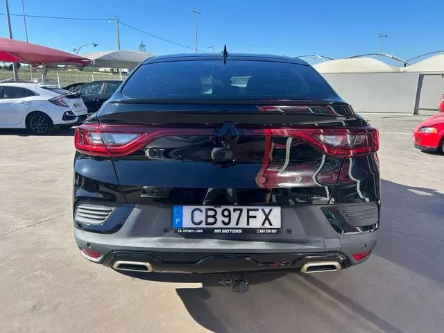 renault-arkana-2023-hibrido-a-gasolina-1598cc