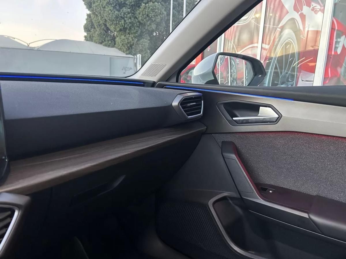 seat-leon-2021-hibrido-1395cc