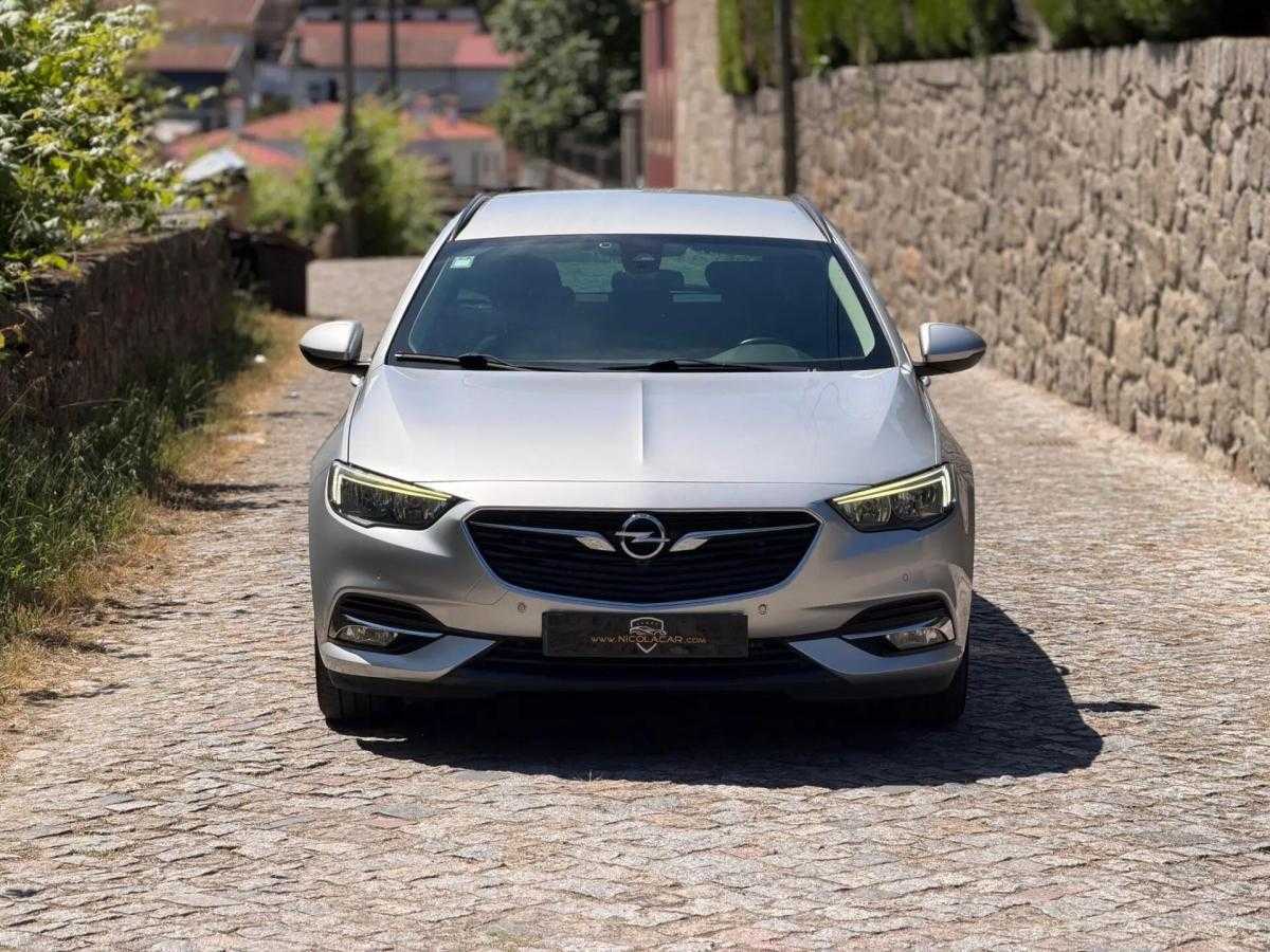 opel-insignia-sports-tourer-2019-diesel-1598cc
