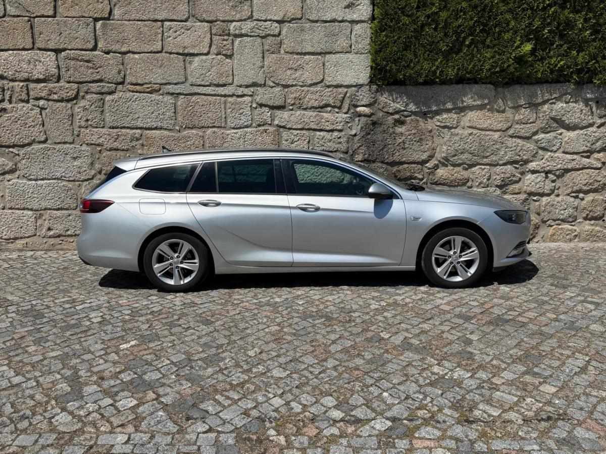 opel-insignia-sports-tourer-2019-diesel-1598cc