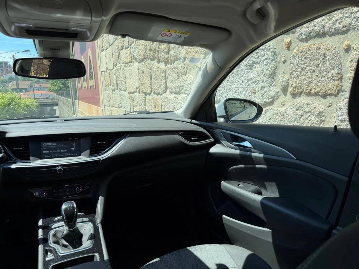 opel-insignia-sports-tourer-2019-diesel-1598cc