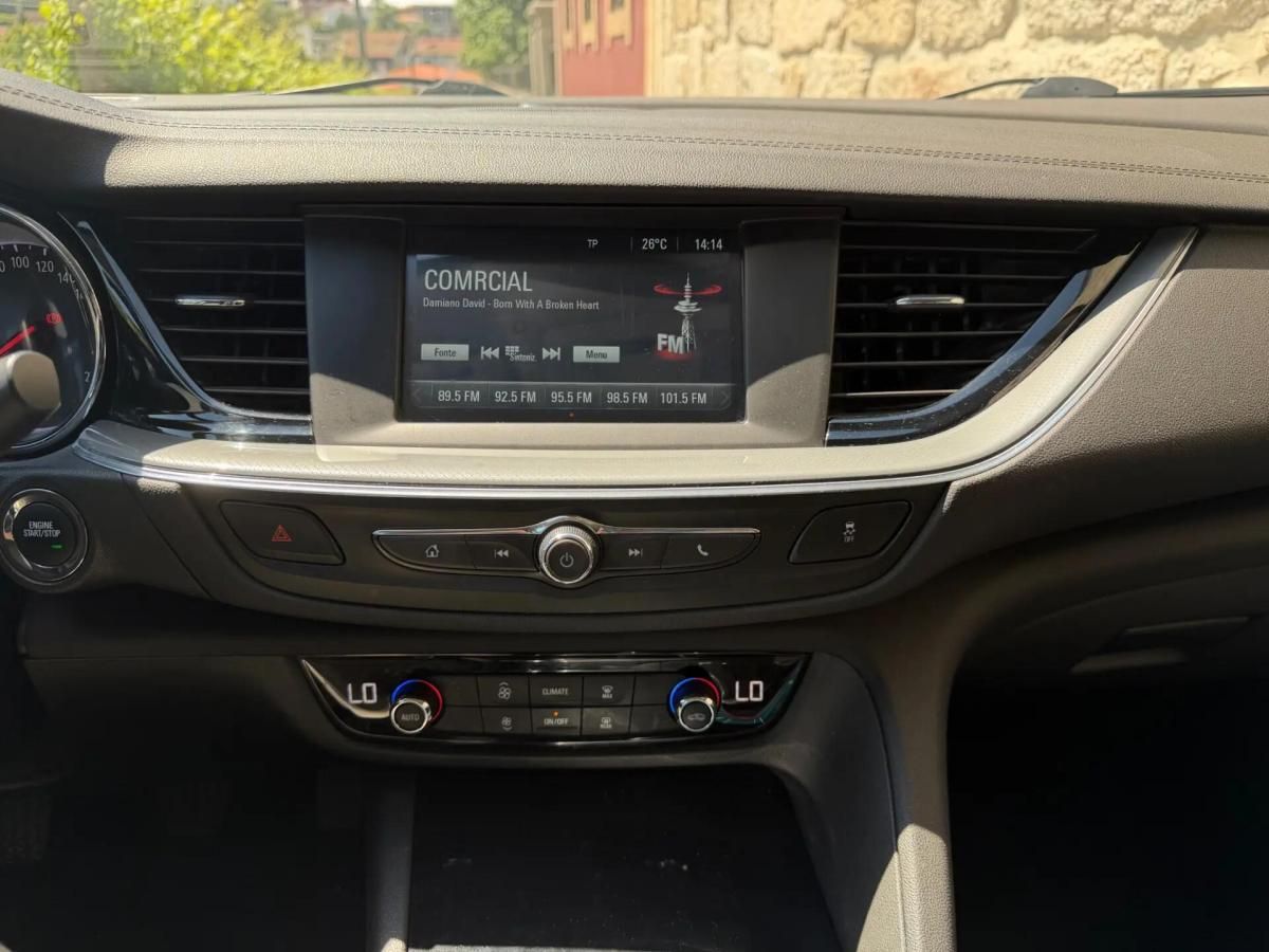 opel-insignia-sports-tourer-2019-diesel-1598cc