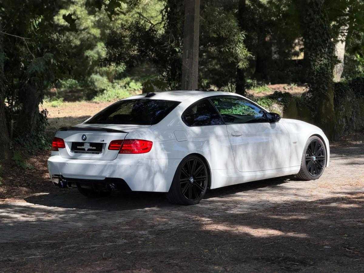 bmw-serie-3-320d-coupe-2010-diesel-1995cc