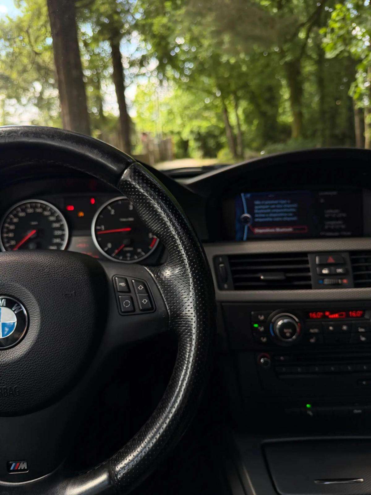 bmw-serie-3-320d-coupe-2010-diesel-1995cc