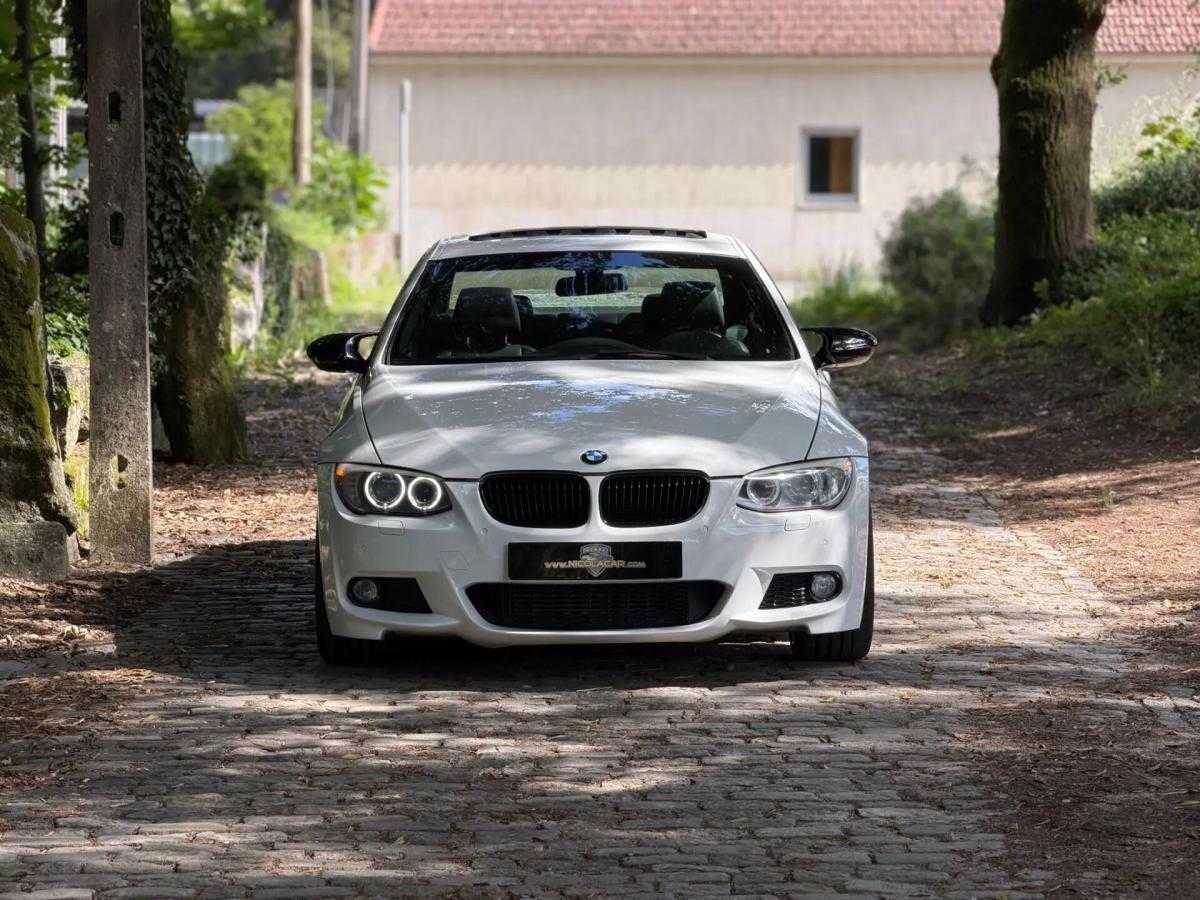bmw-serie-3-320d-coupe-2010-diesel-1995cc