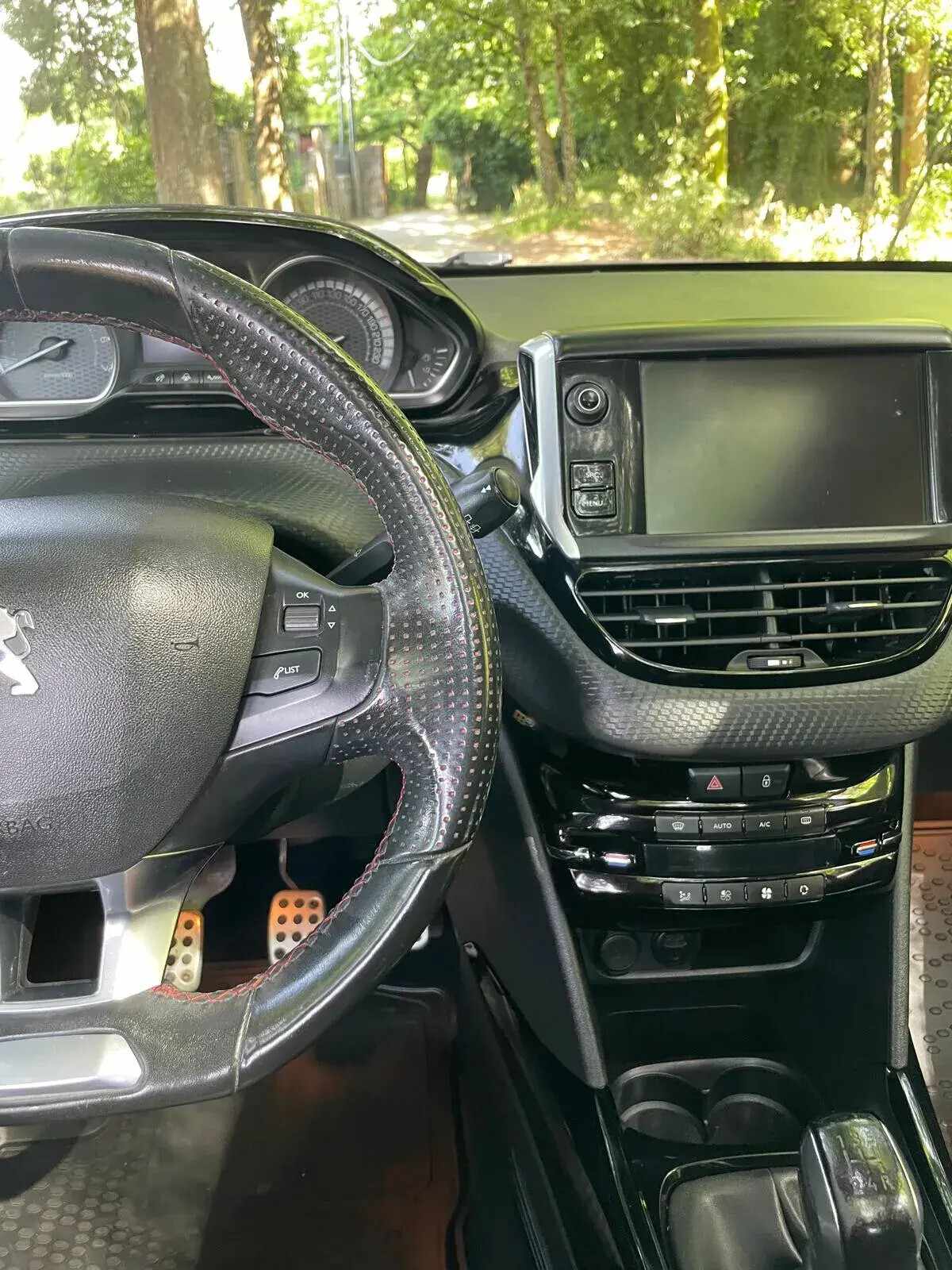 peugeot-2008-2018-gasolina-1199cc