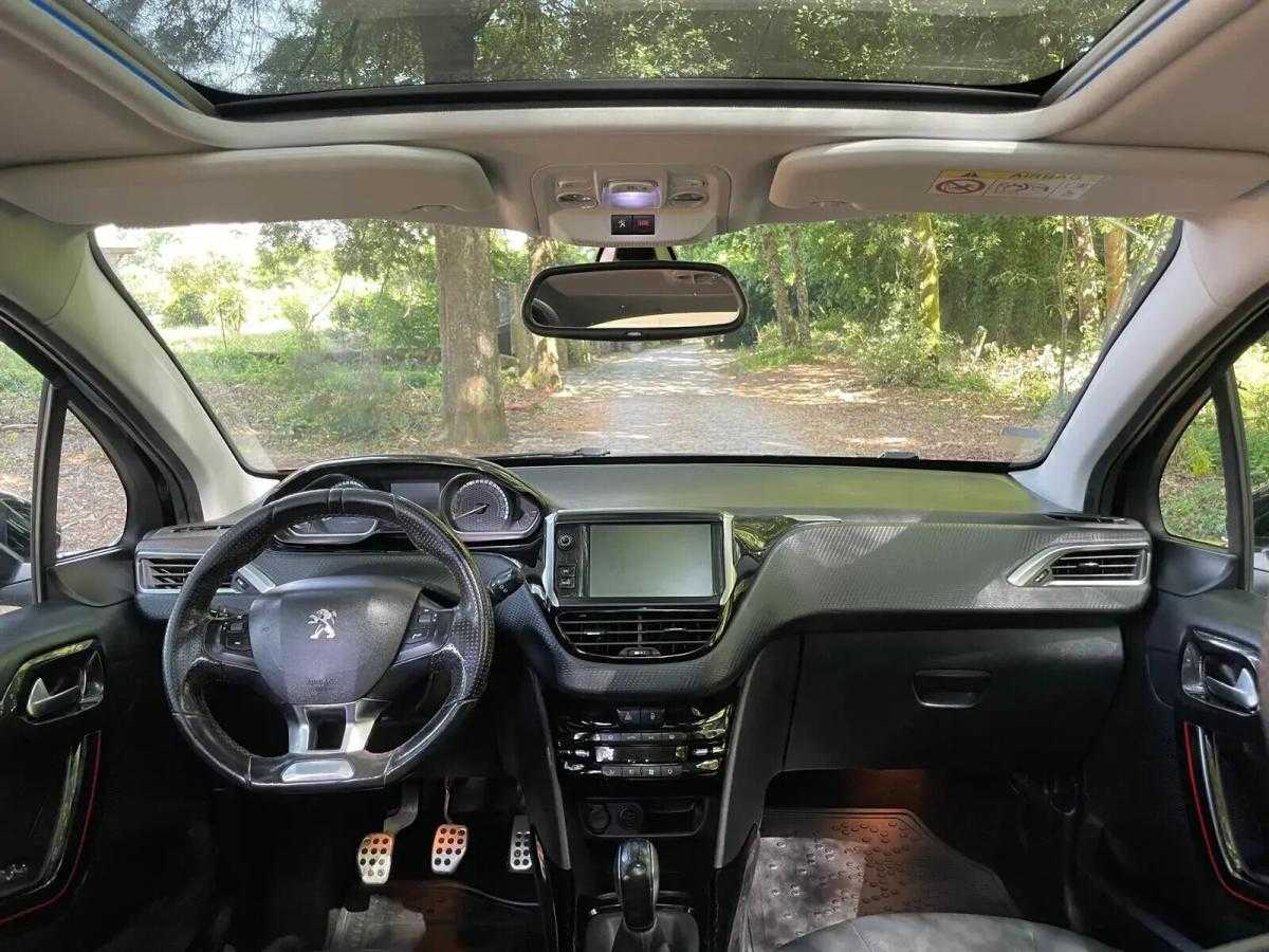 peugeot-2008-2018-gasolina-1199cc