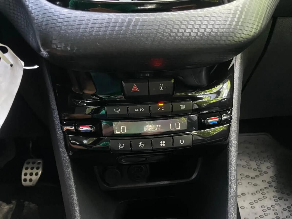 peugeot-2008-2018-gasolina-1199cc
