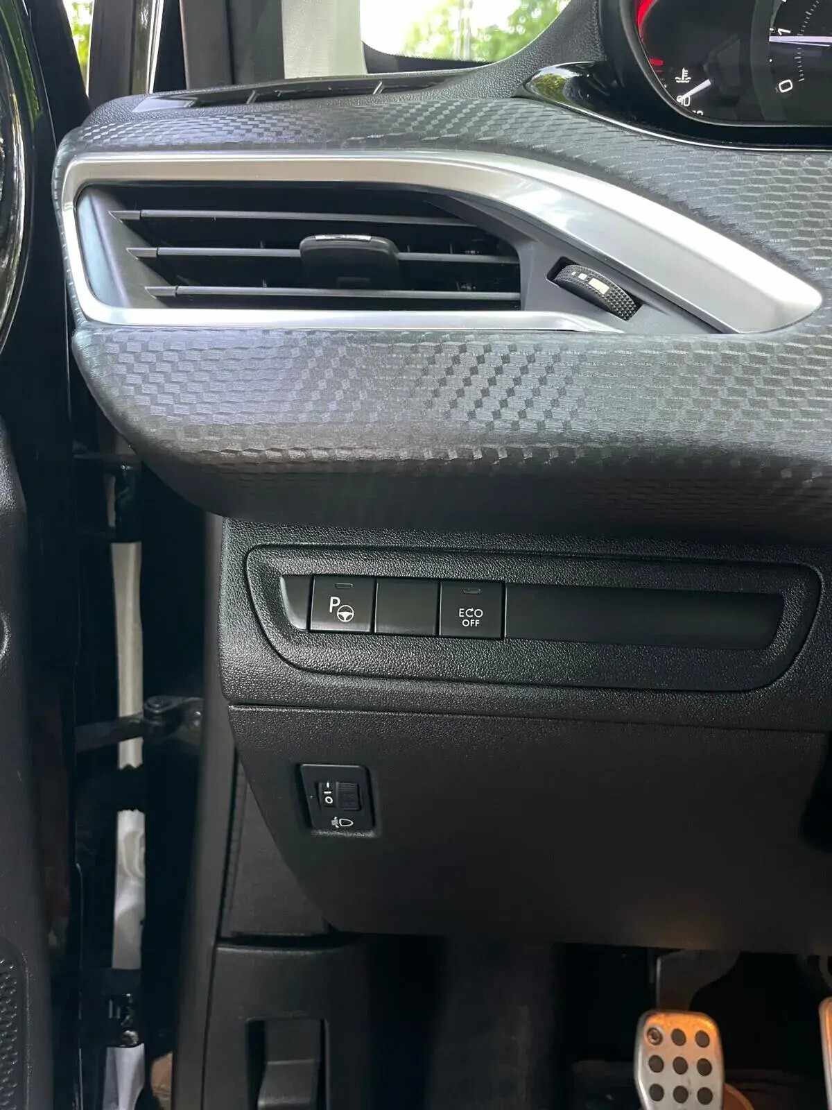 peugeot-2008-2018-gasolina-1199cc