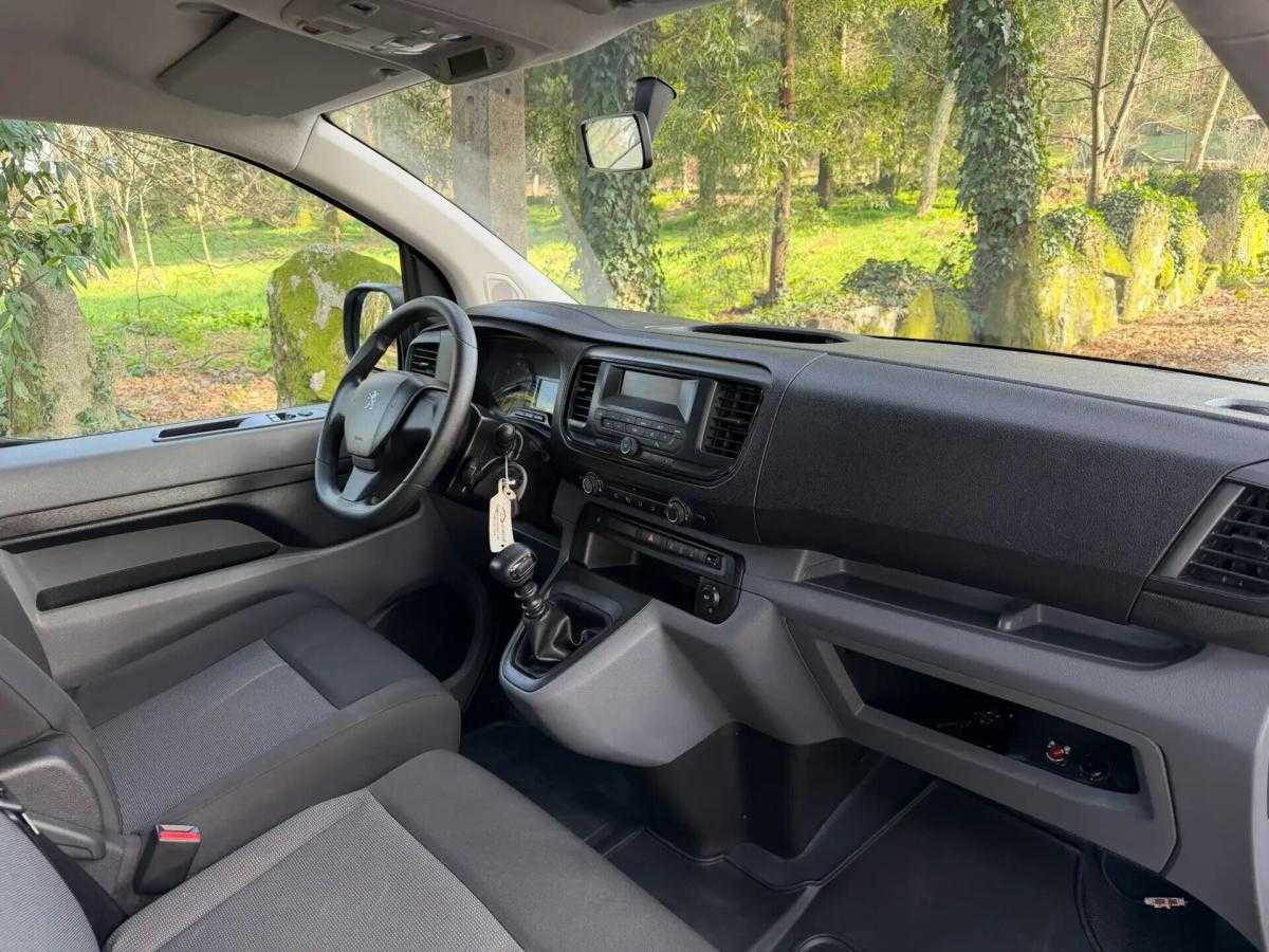 peugeot-expert-2020-diesel-1499cc