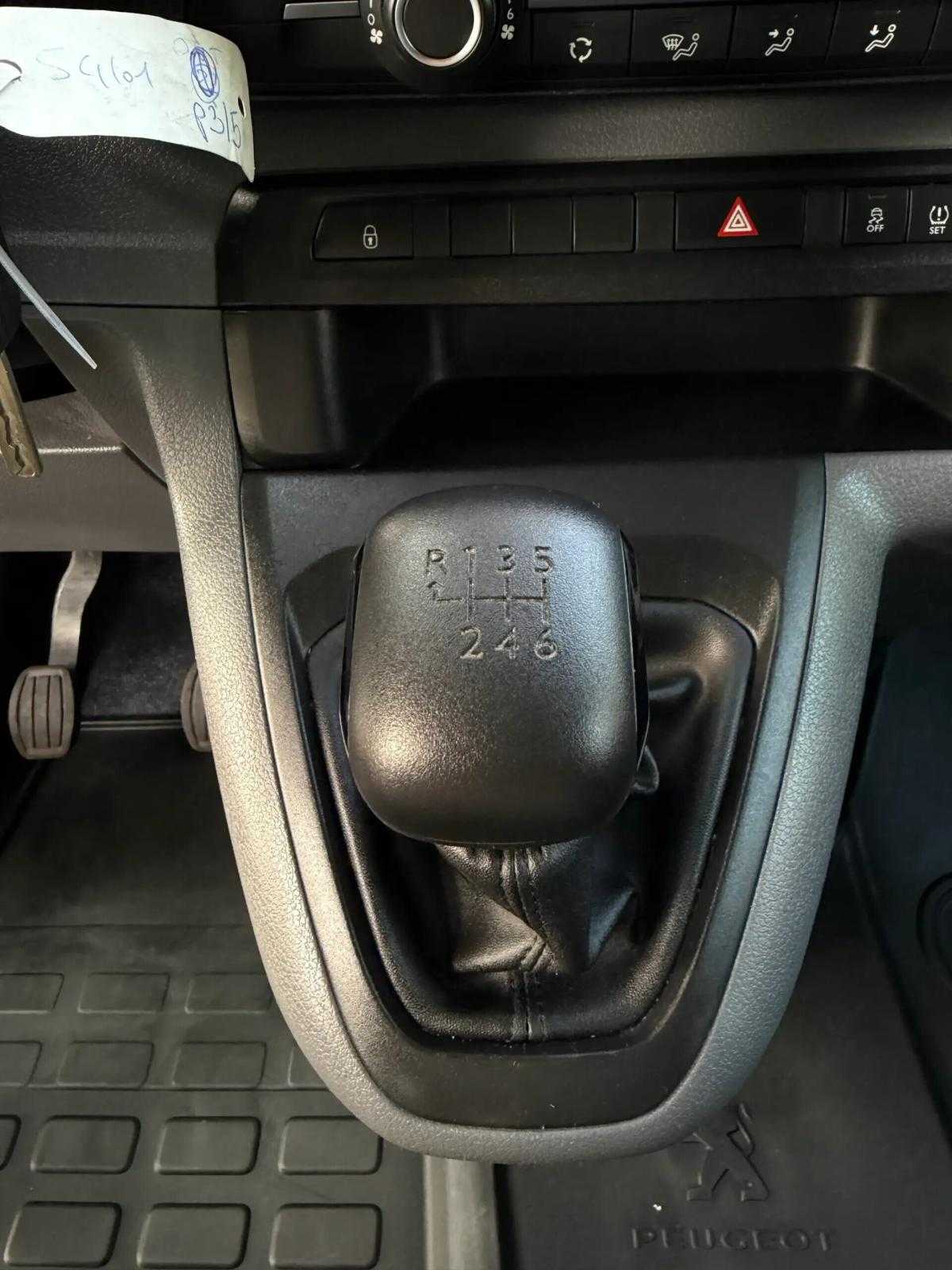 peugeot-expert-2020-diesel-1499cc