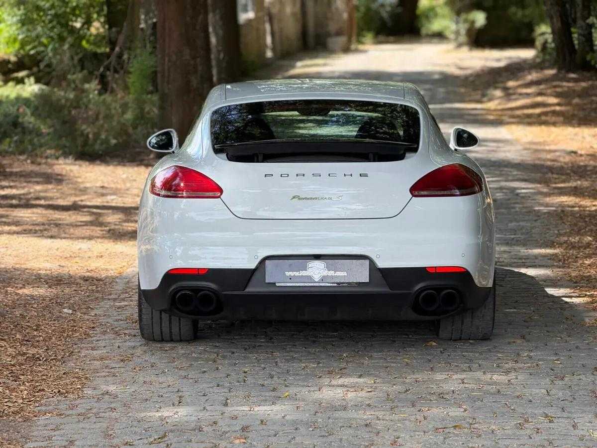 porsche-panamera-2014-hibrido-a-gasolina-2995cc