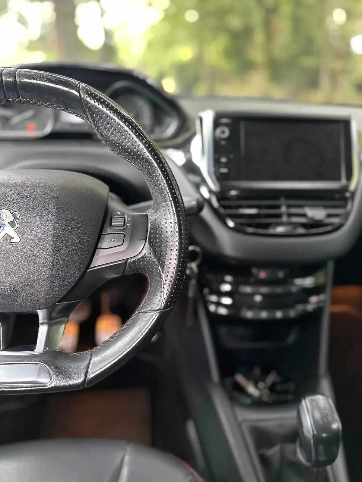 peugeot-208-2018-gasolina-1199cc