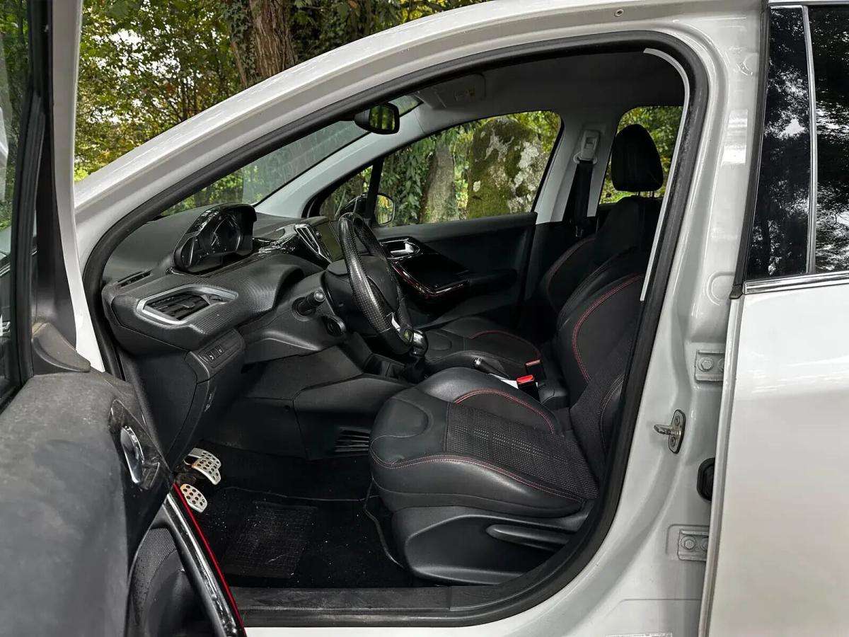 peugeot-208-2018-gasolina-1199cc