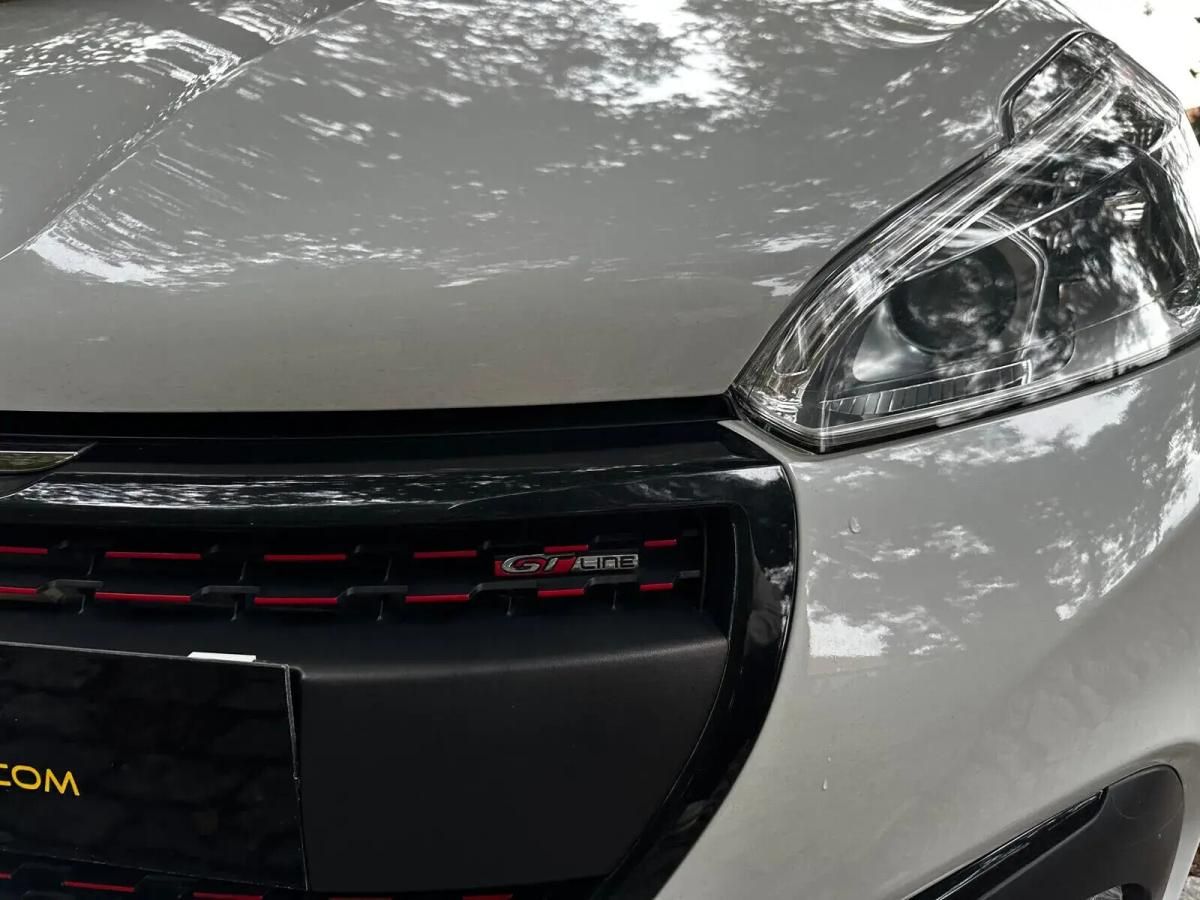 peugeot-208-2018-gasolina-1199cc