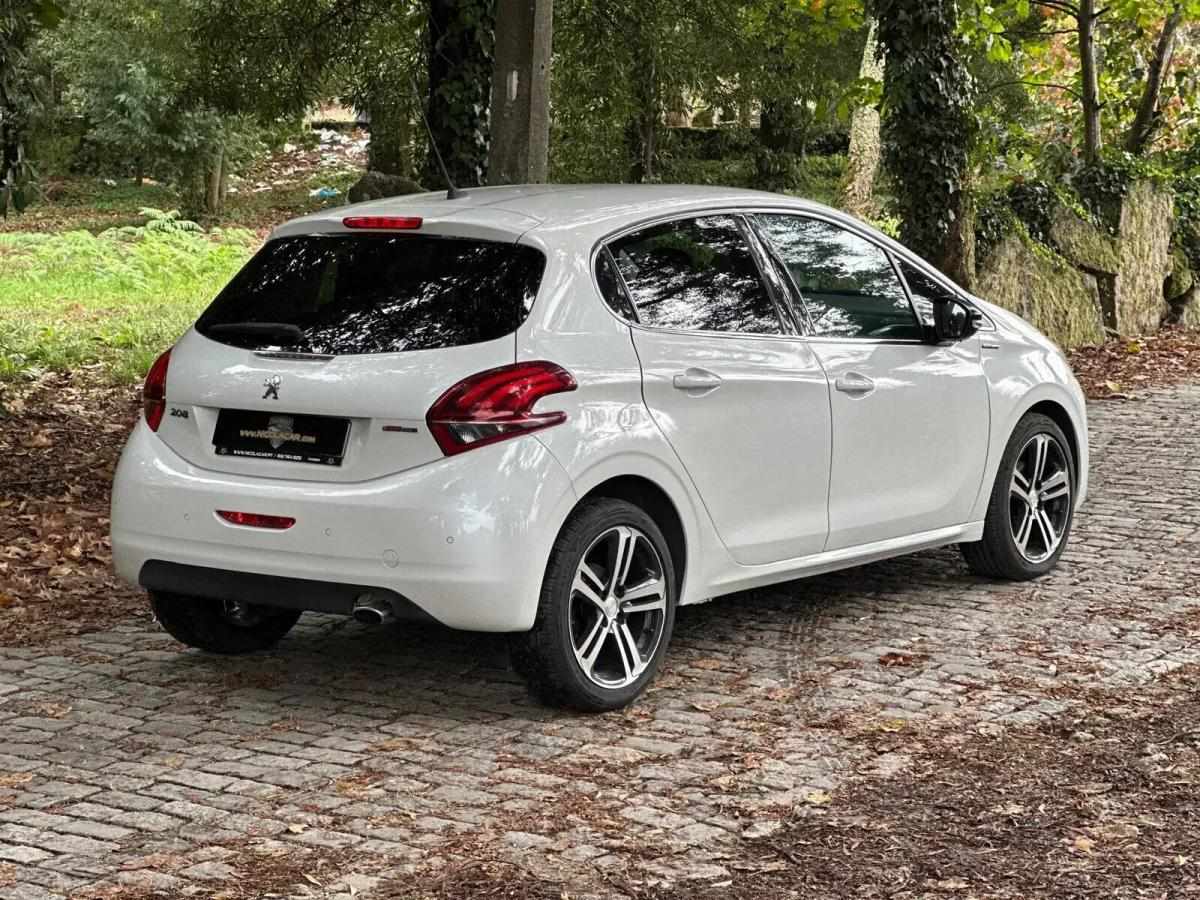 peugeot-208-2018-gasolina-1199cc