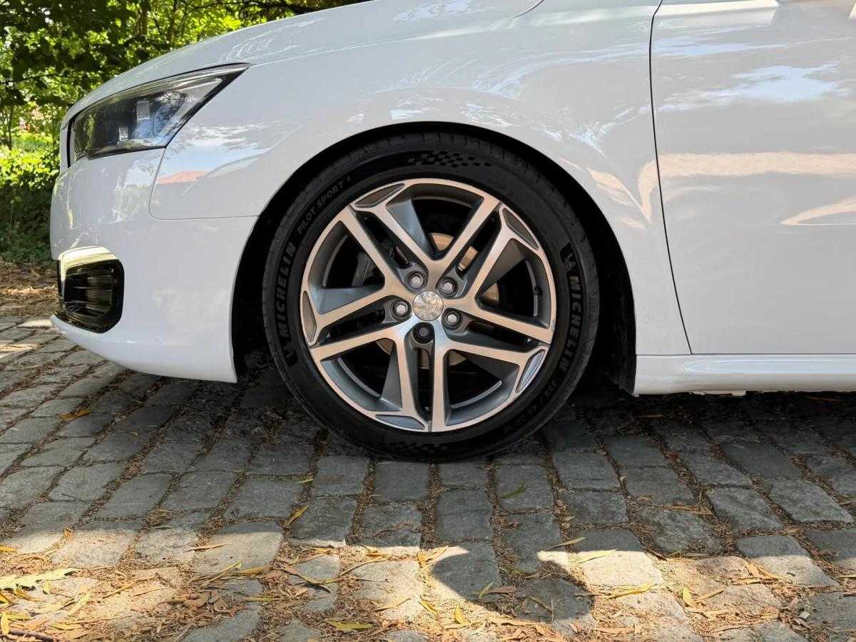 peugeot-508-sw-2015-diesel-1600cc