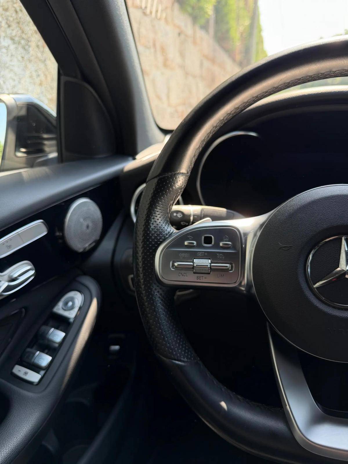 mercedes-benz-glc-300-d-e-4matic-2022-hibrido-a-diesel-1950cc