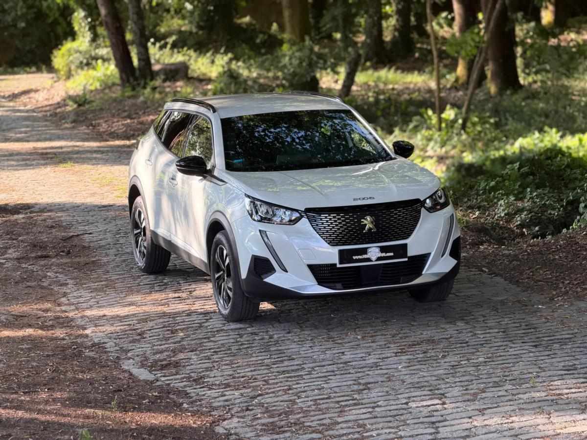 peugeot-2008-2023-gasolina-1199cc