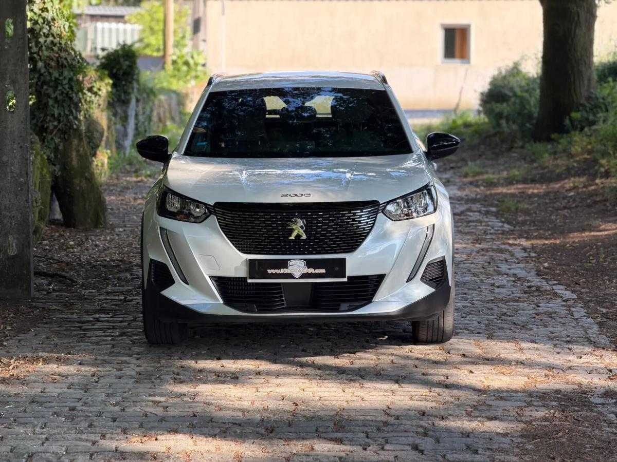 peugeot-2008-2023-gasolina-1199cc