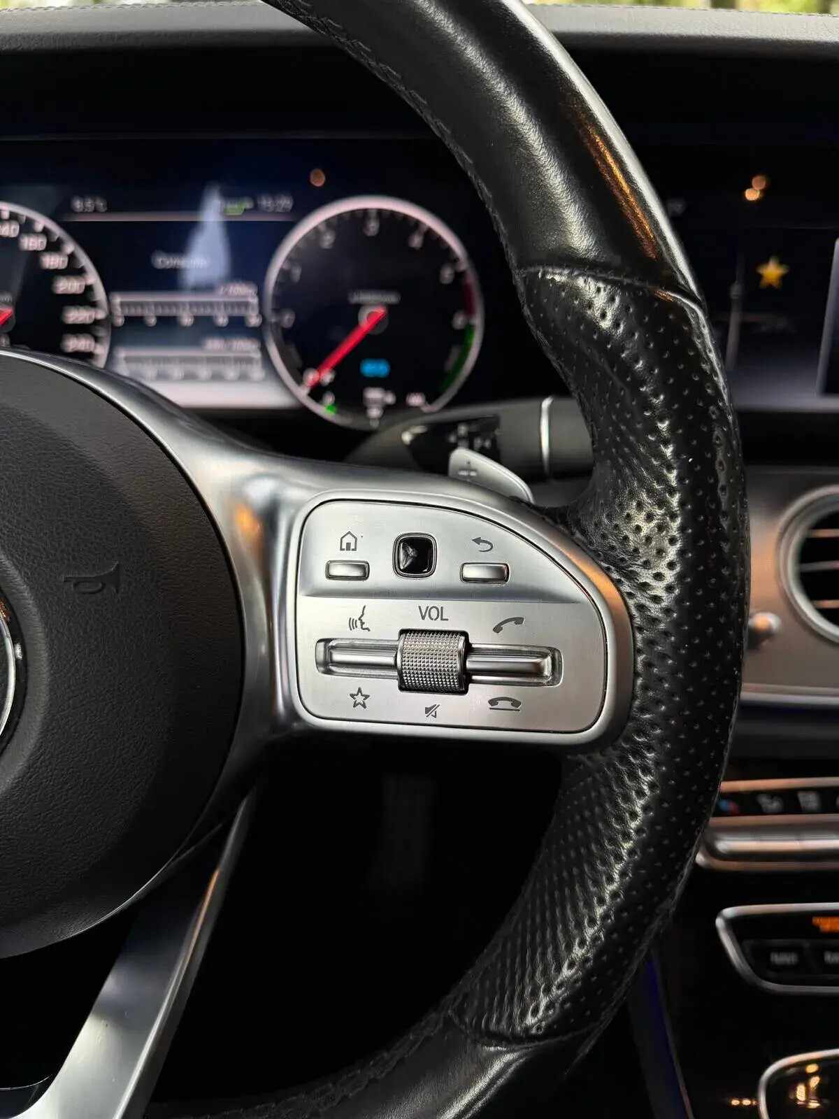 mercedes-benz-classe-e-300-de-4matic-2019-hibrido-a-diesel-1950cc