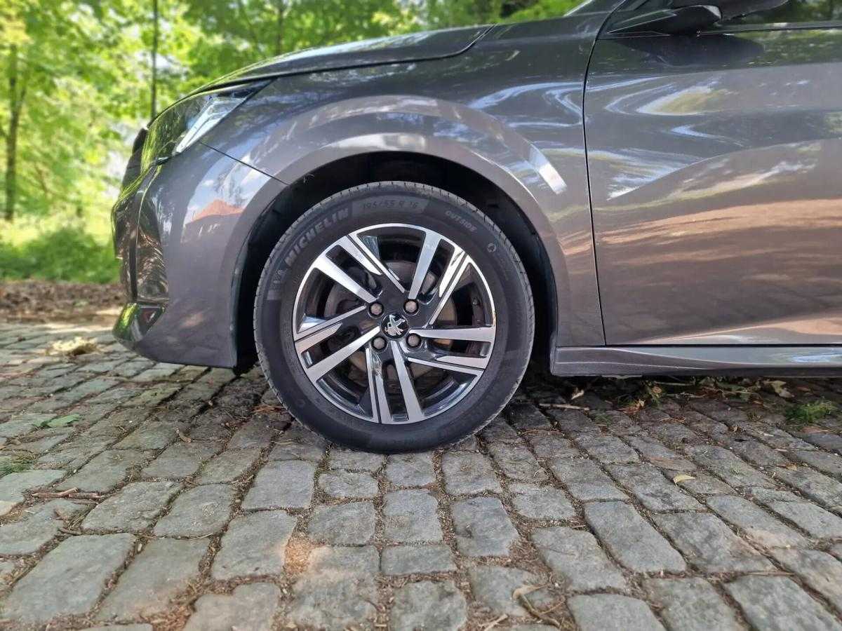 peugeot-208-2020-gasolina-1199cc