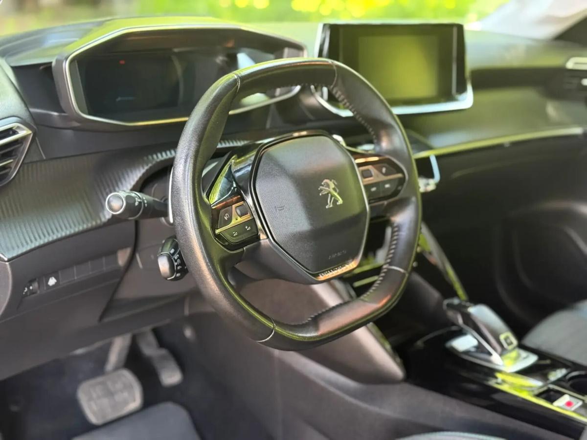 peugeot-208-2020-gasolina-1199cc